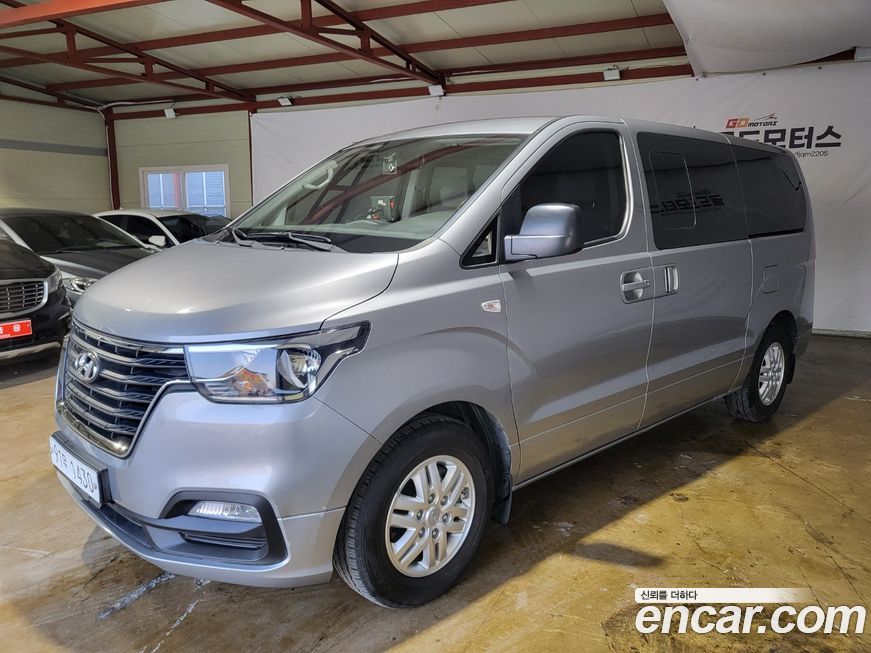 Hyundai Starex 2019