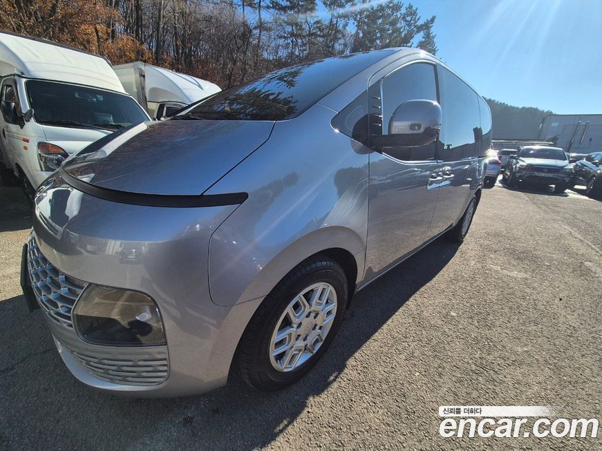 Hyundai Staria 2023