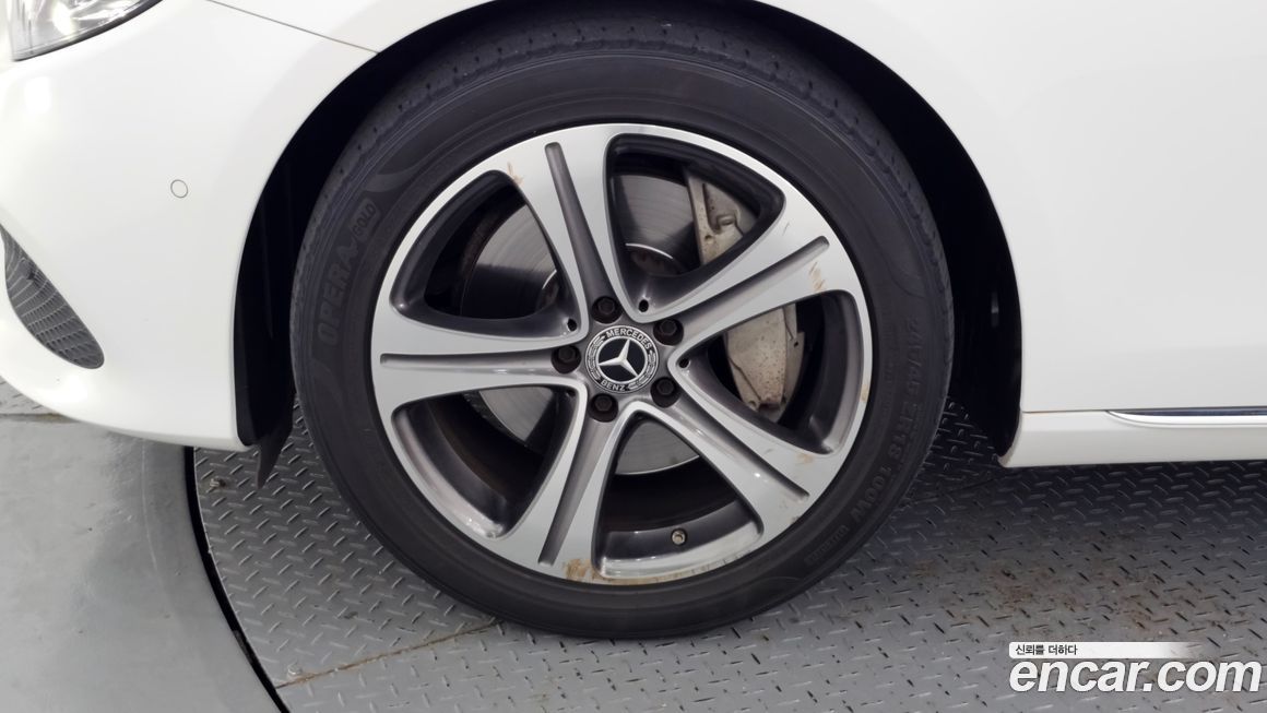 Mercedes-Benz E-Class 2018