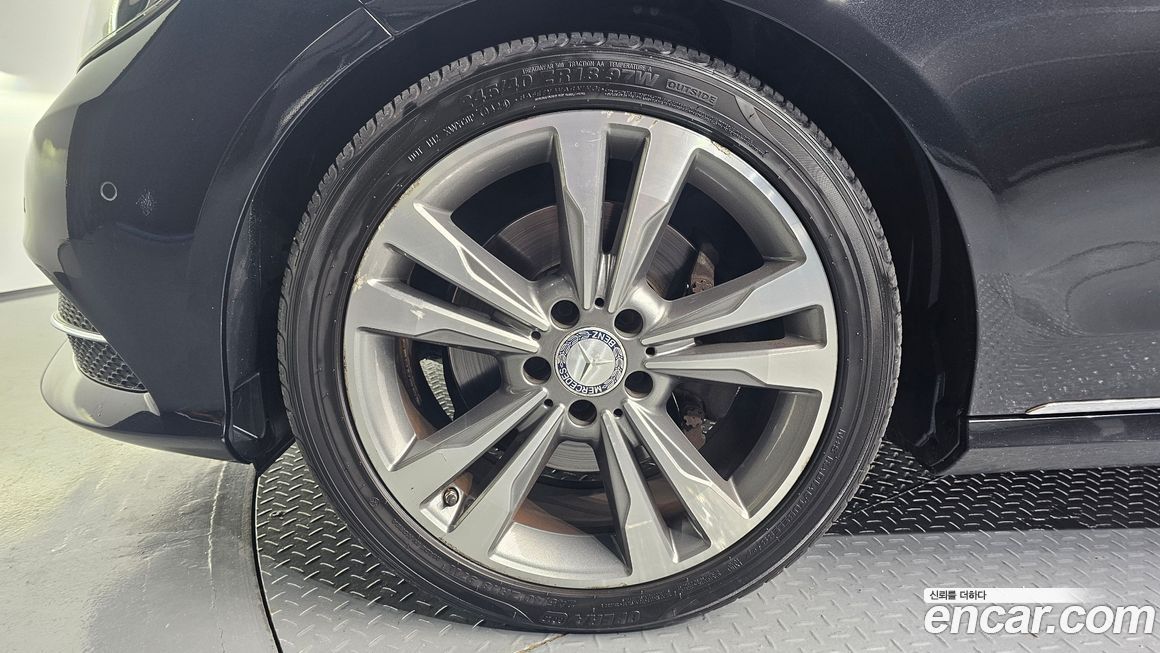 Mercedes-Benz E-Class 2015