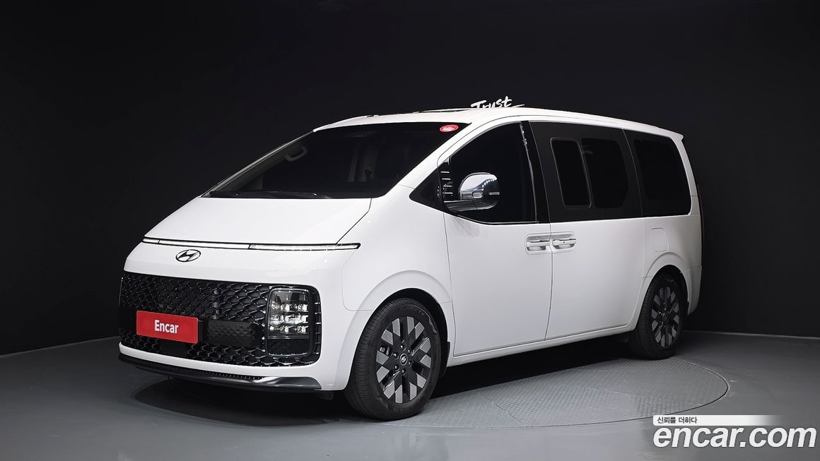 Hyundai Staria 2023