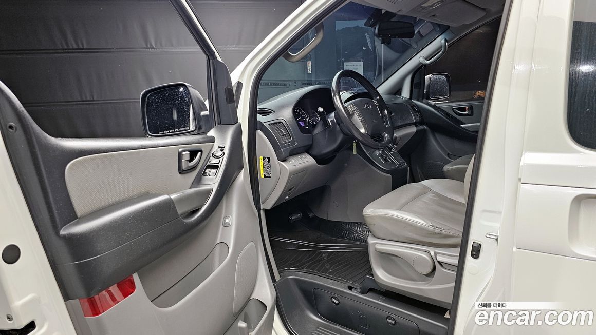 Hyundai Starex 2018