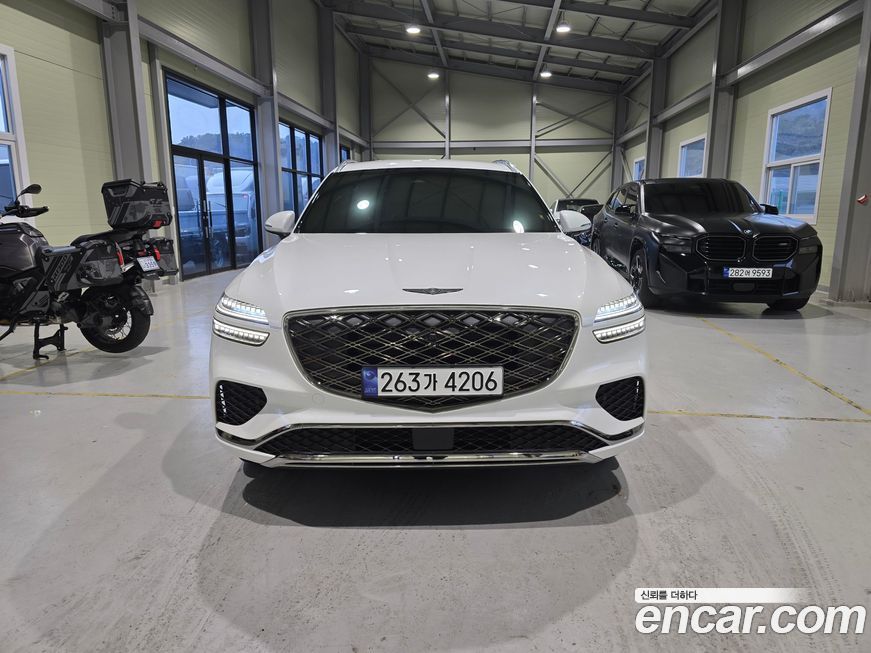 Genesis GV70 2025