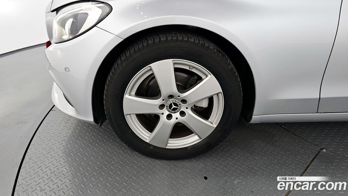 Mercedes-Benz C-Class 2018