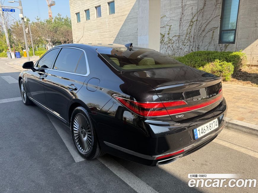 Genesis G90 2021