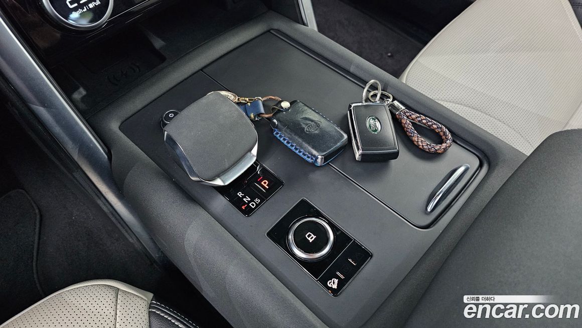 Land Rover Discovery 2023