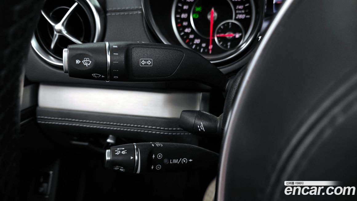 Mercedes-Benz SL-Class 2019