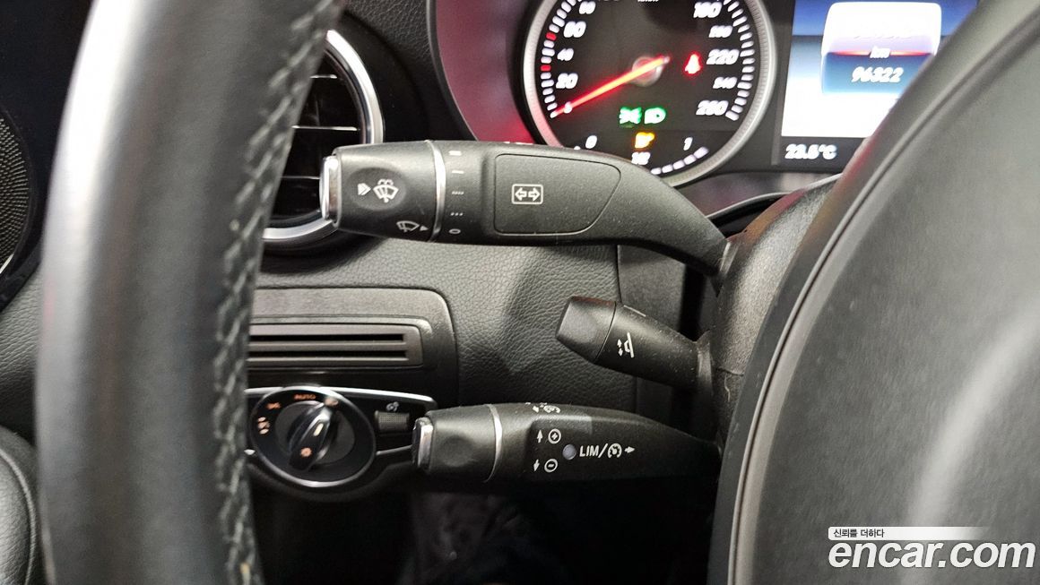 Mercedes-Benz C-Class 2018