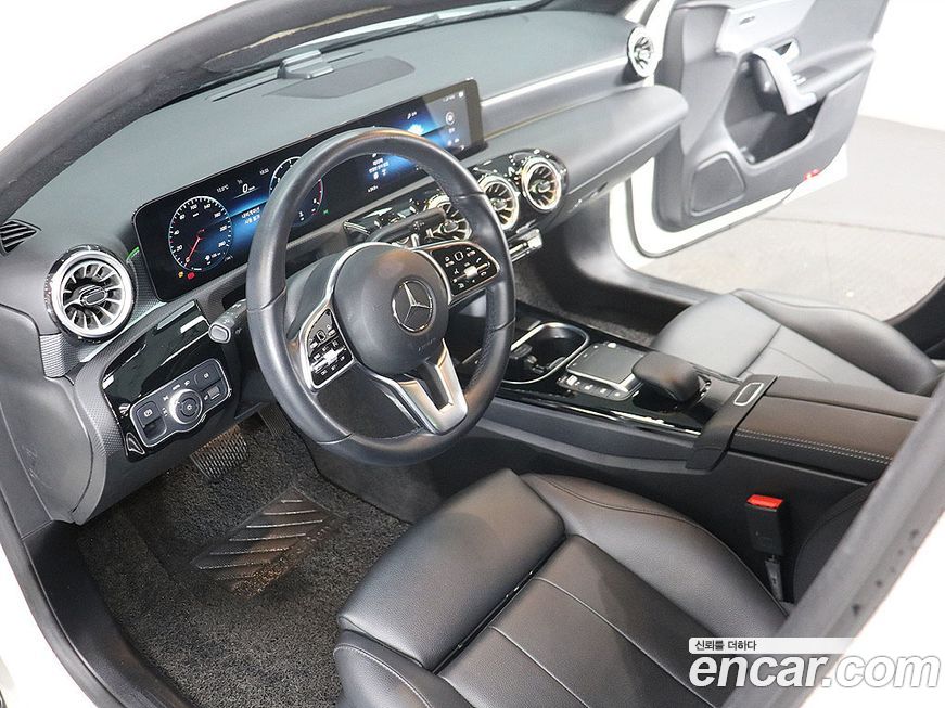 Mercedes-Benz A-Class 2022