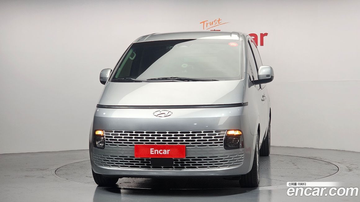 Hyundai Staria 2022