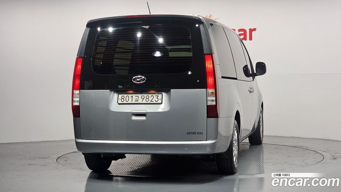 Hyundai Staria 2022