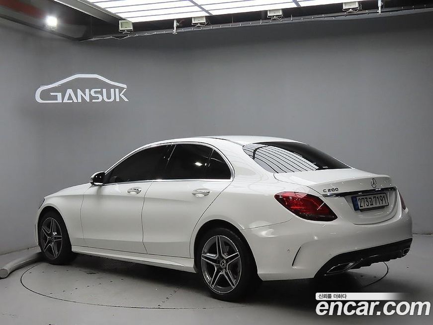 Mercedes-Benz C-Class 2021