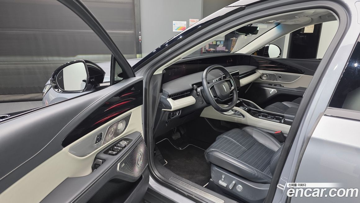 Lincoln Nautilus 2024