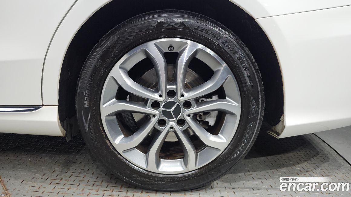 Mercedes-Benz C-Class 2015