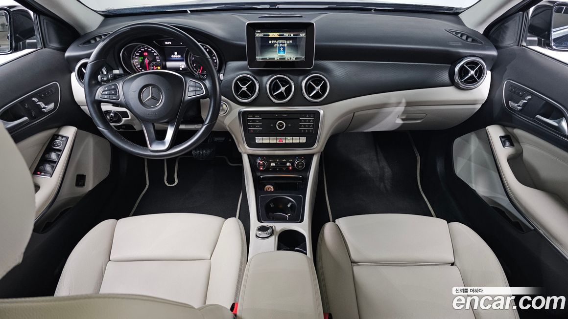 Mercedes-Benz GLA-Class 2018