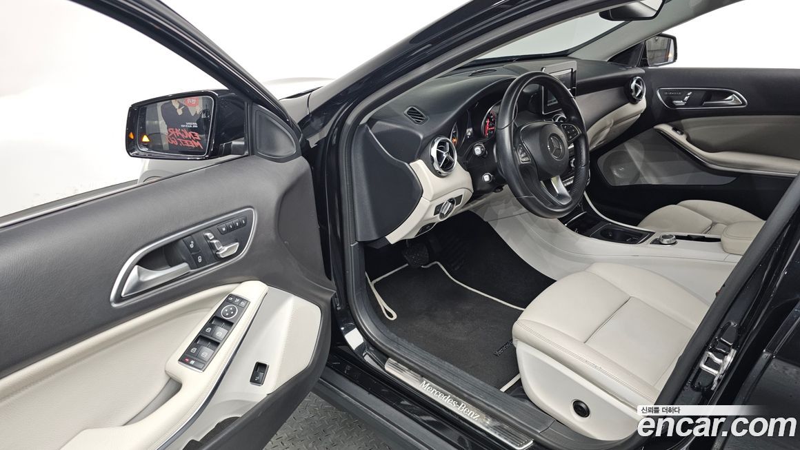 Mercedes-Benz GLA-Class 2018