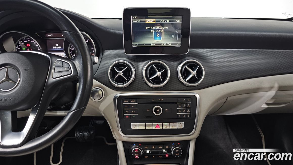 Mercedes-Benz GLA-Class 2018