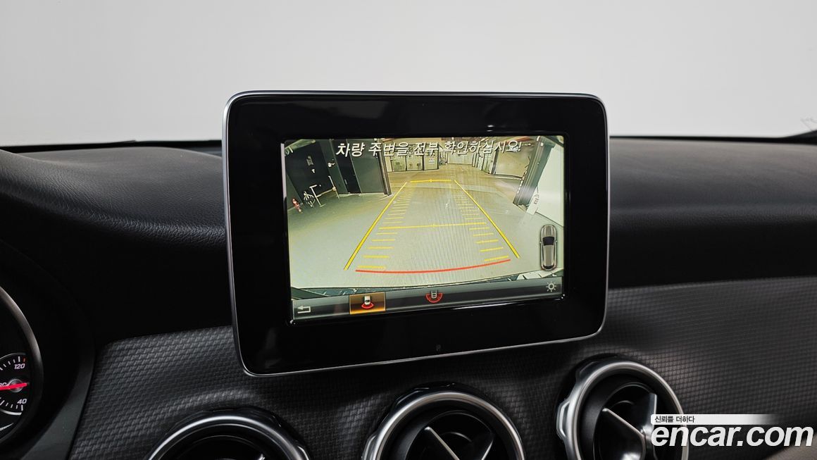 Mercedes-Benz GLA-Class 2018