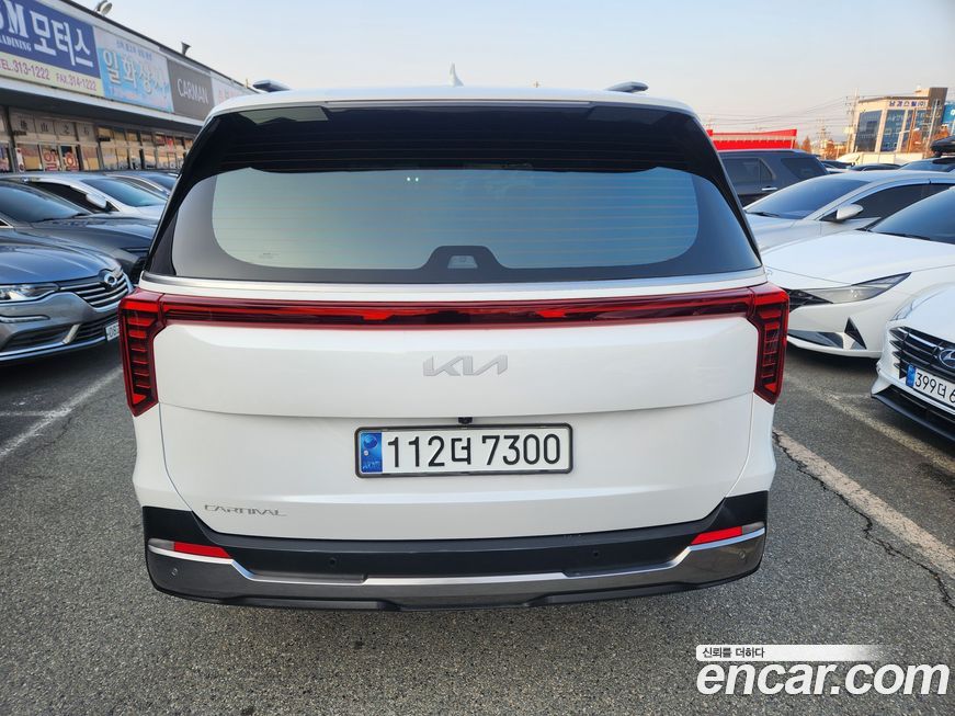 Kia Canival 2024