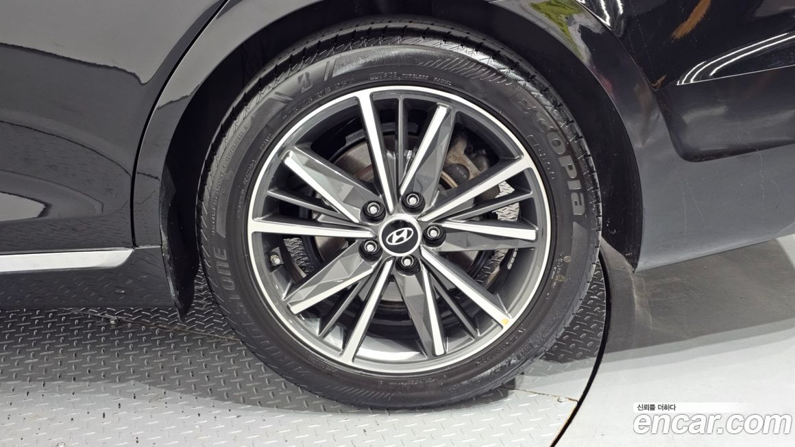 Hyundai Grandeur 2021