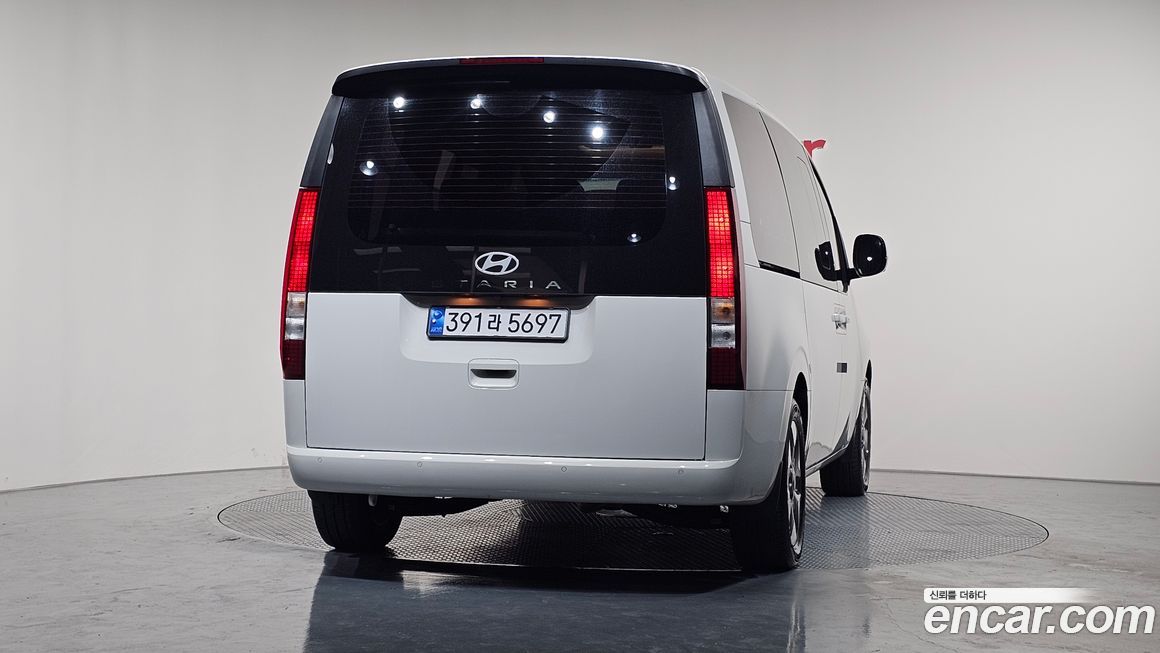 Hyundai Staria 2025
