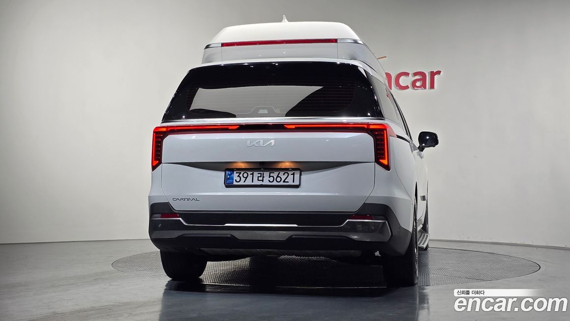 Kia Canival 2024