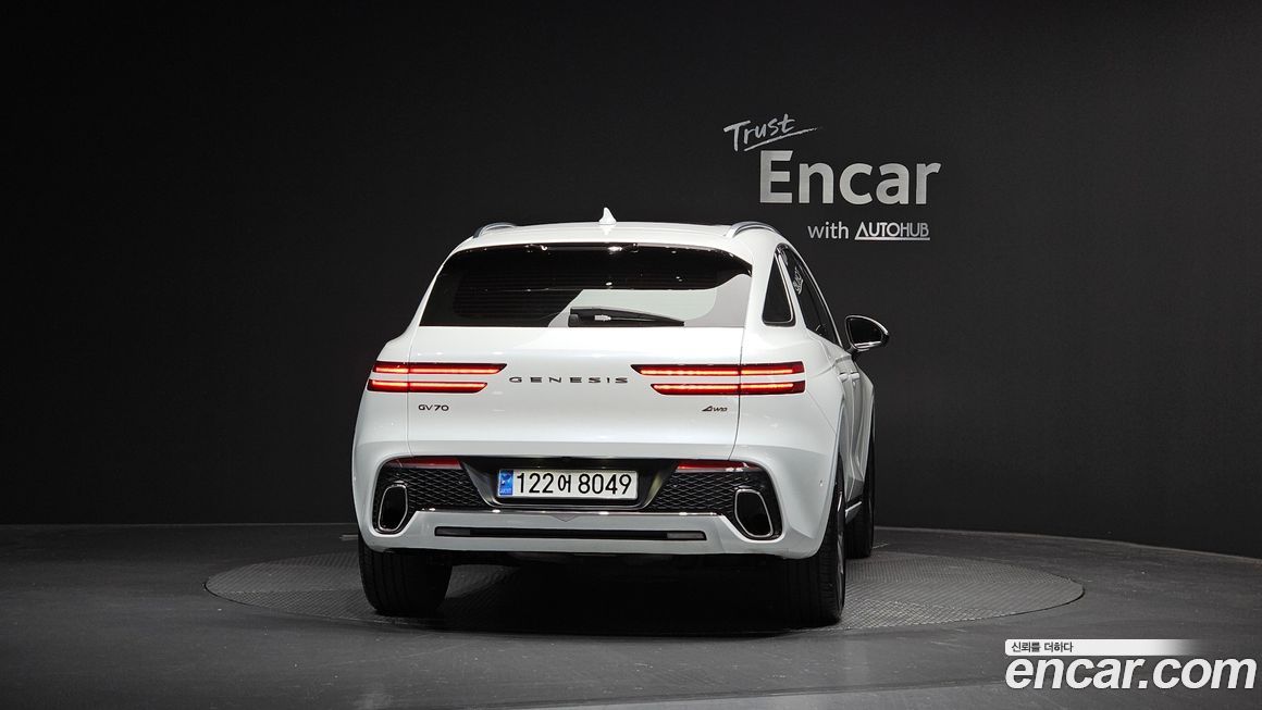 Genesis GV70 2024