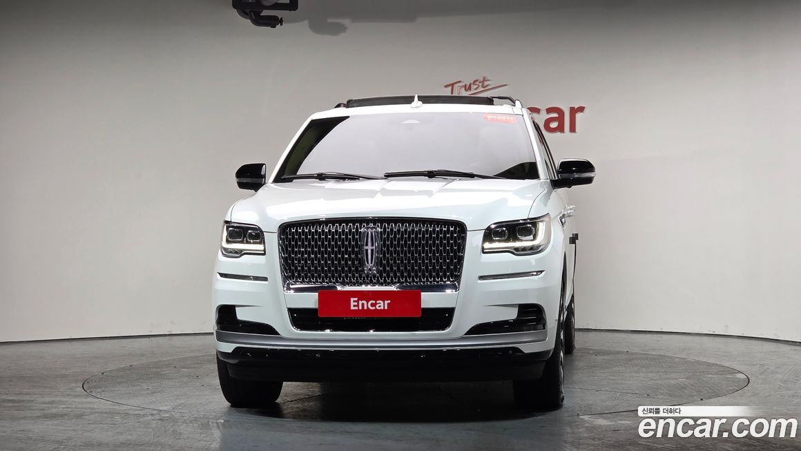 Lincoln Navigator 2022