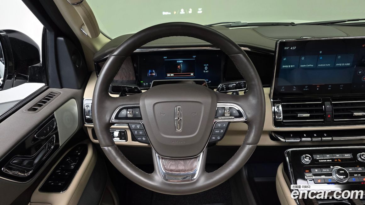 Lincoln Navigator 2022