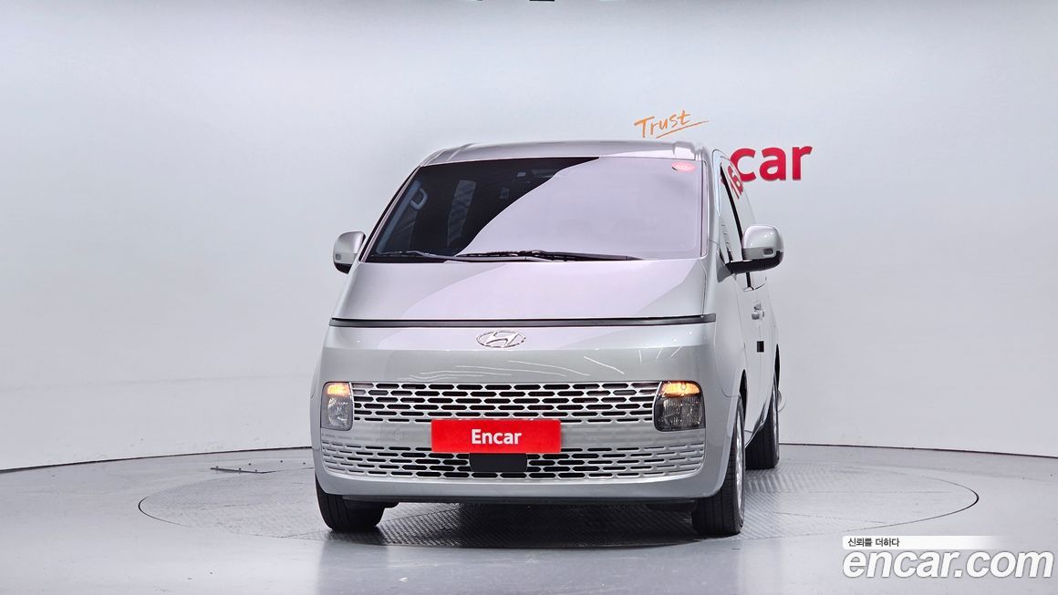 Hyundai Staria 2022