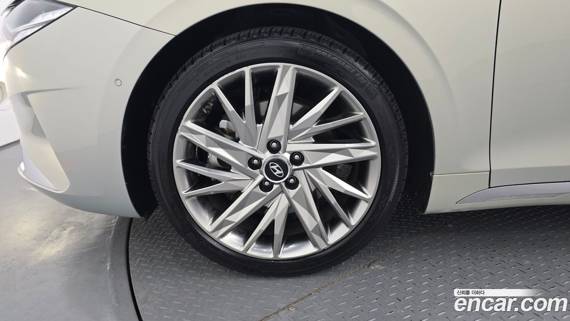 Hyundai Grandeur 2020