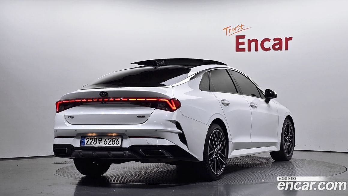 Kia K5 2021