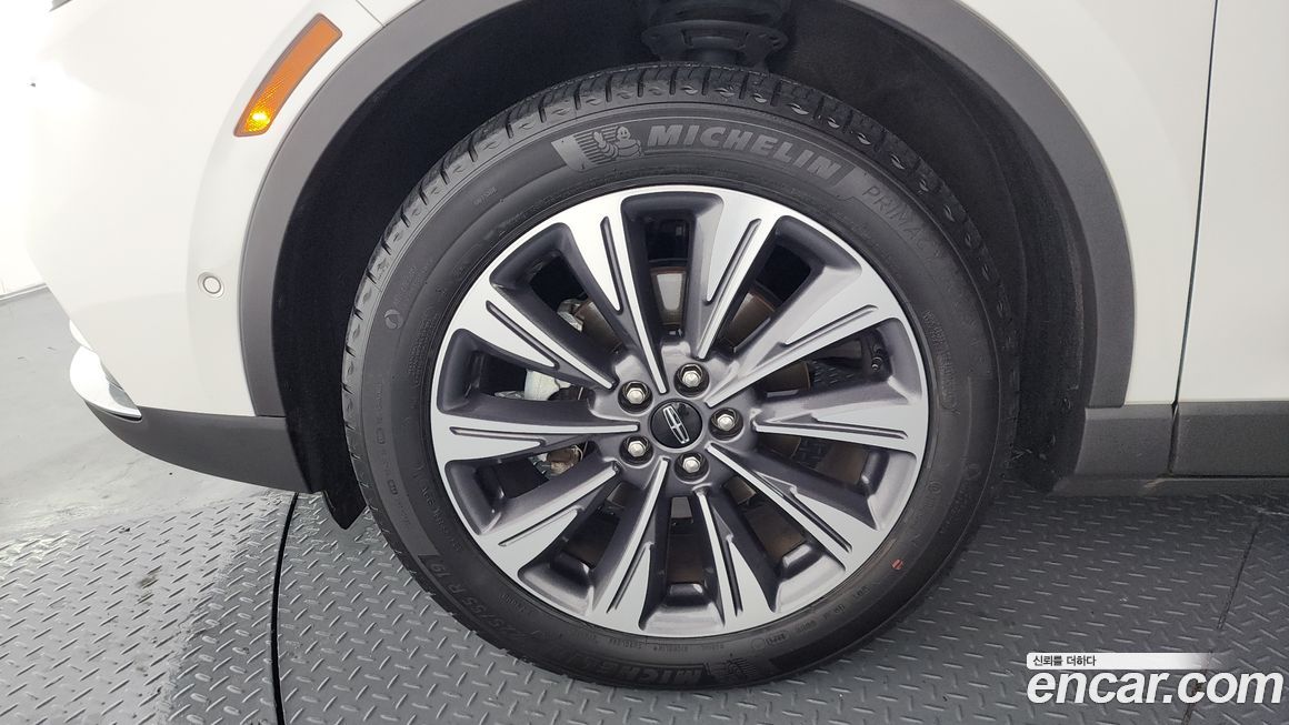 Lincoln Corsair 2021