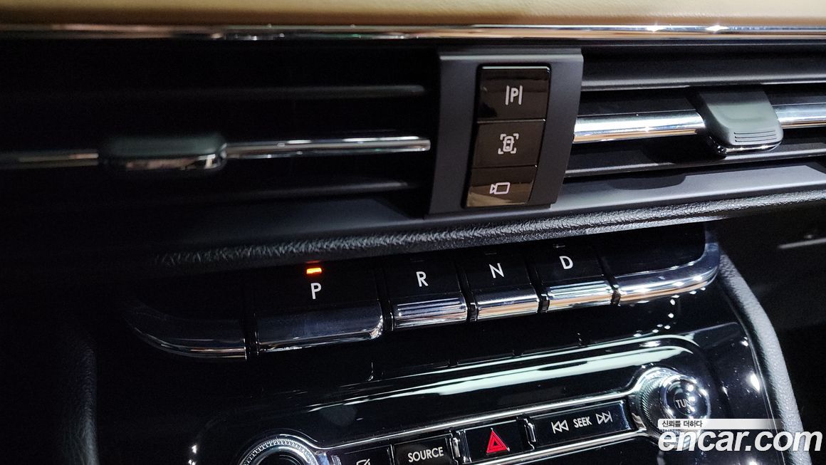 Lincoln Corsair 2021