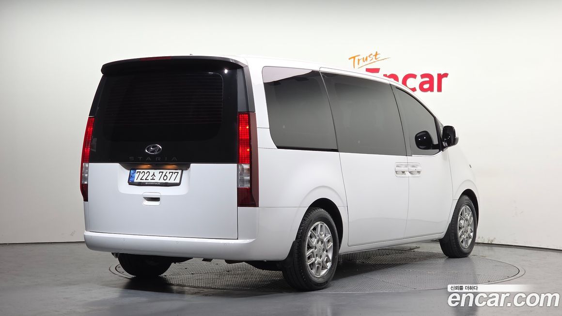 Hyundai Staria 2023