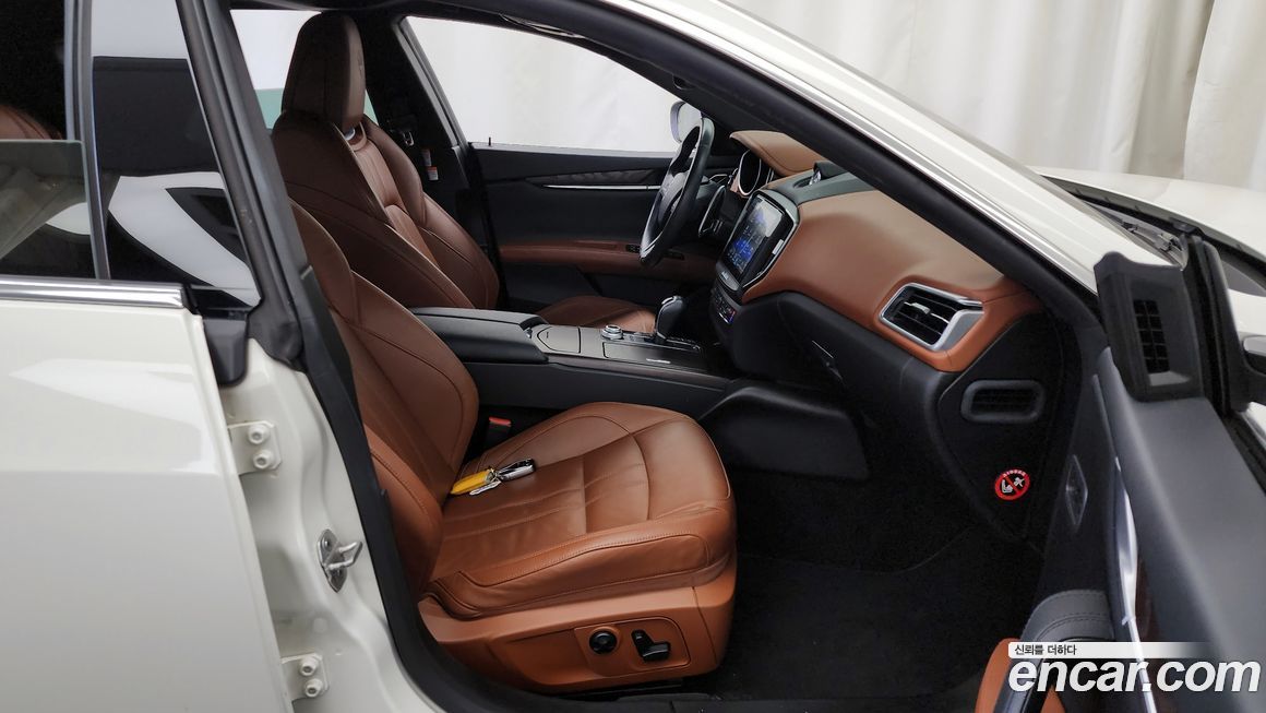 Maserati Ghibli 2017