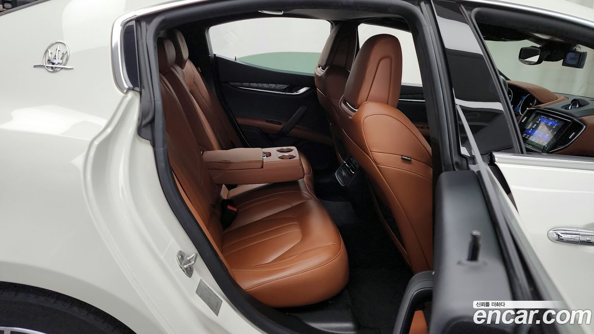 Maserati Ghibli 2017