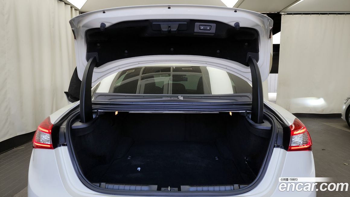 Maserati Ghibli 2017