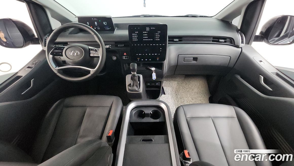 Hyundai Staria 2023