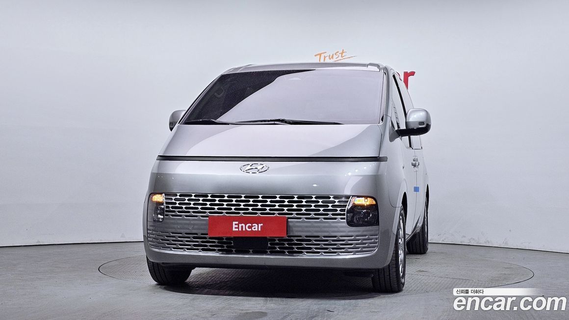 Hyundai Staria 2022