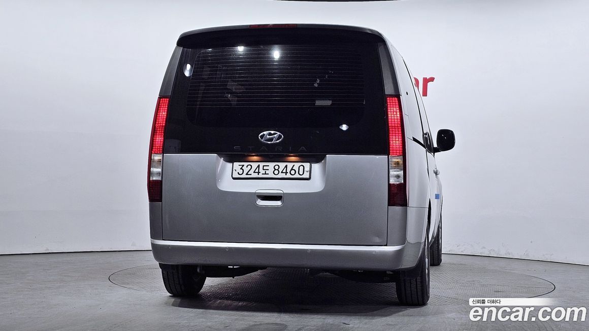 Hyundai Staria 2022
