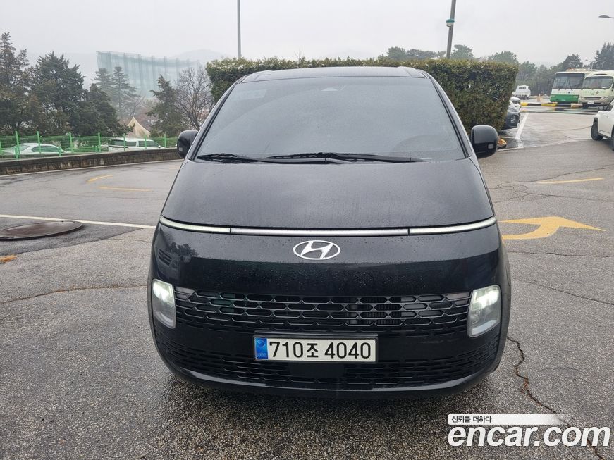 Hyundai Staria 2024