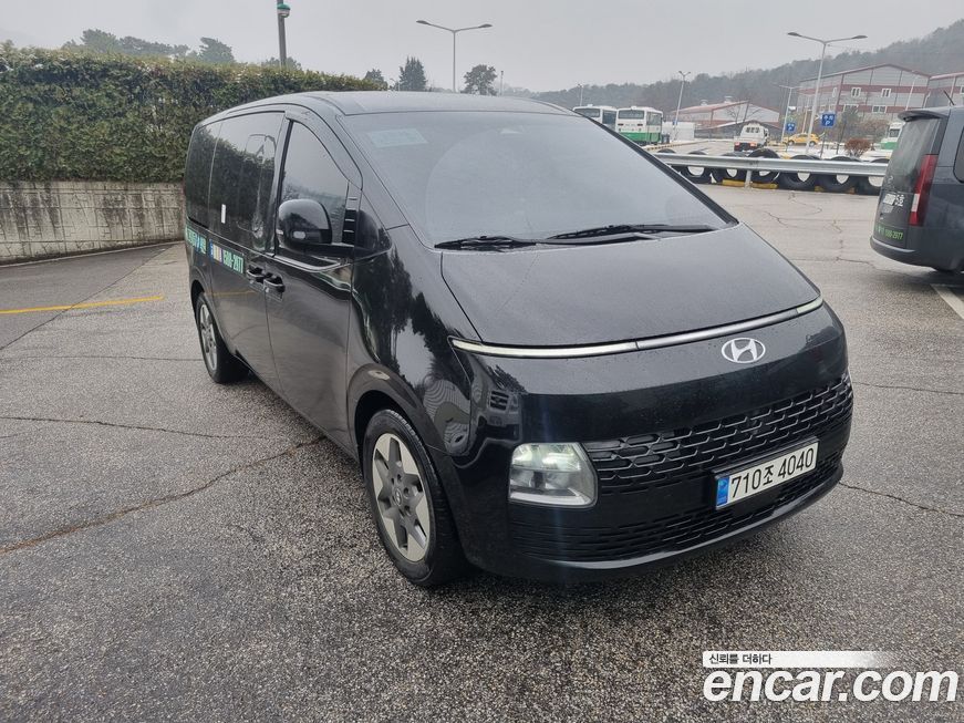 Hyundai Staria 2024