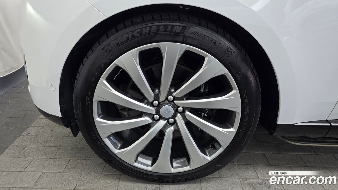 Land Rover Range Rover 2023