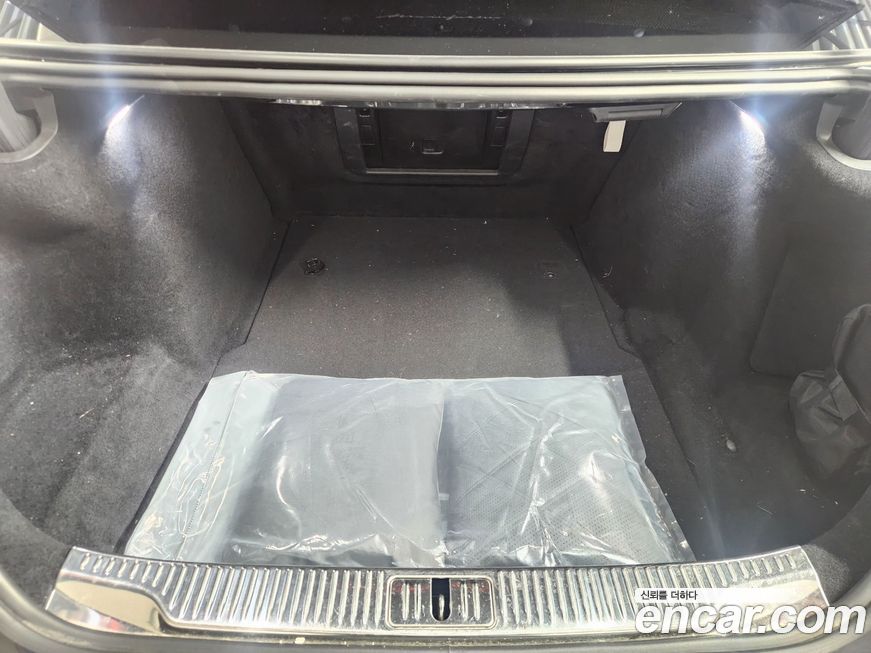 Mercedes-Benz S-Class 2023