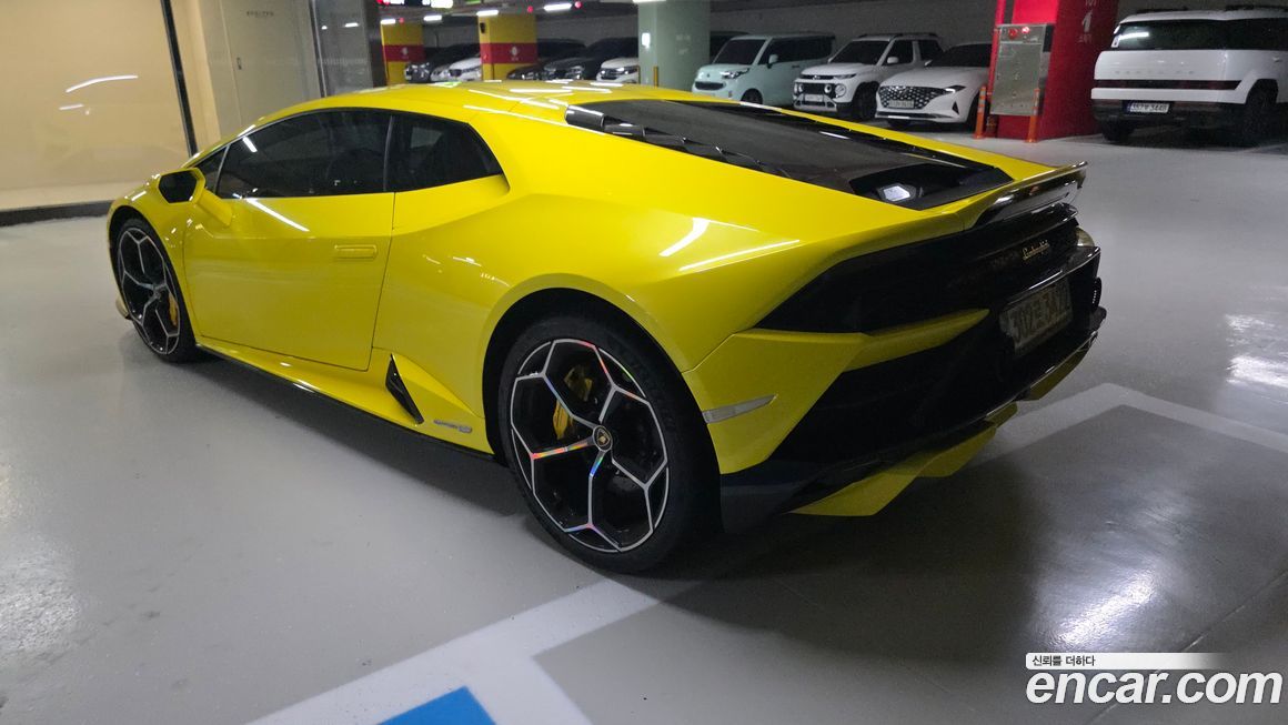 Lamborghini Huracan 2022