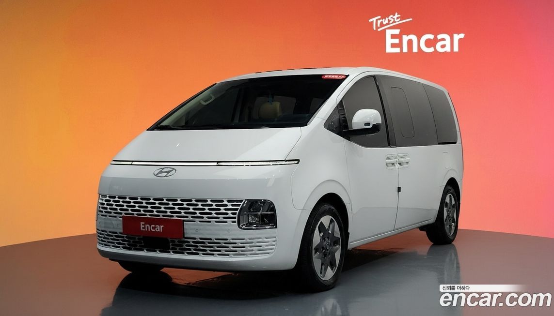 Hyundai Staria 2025