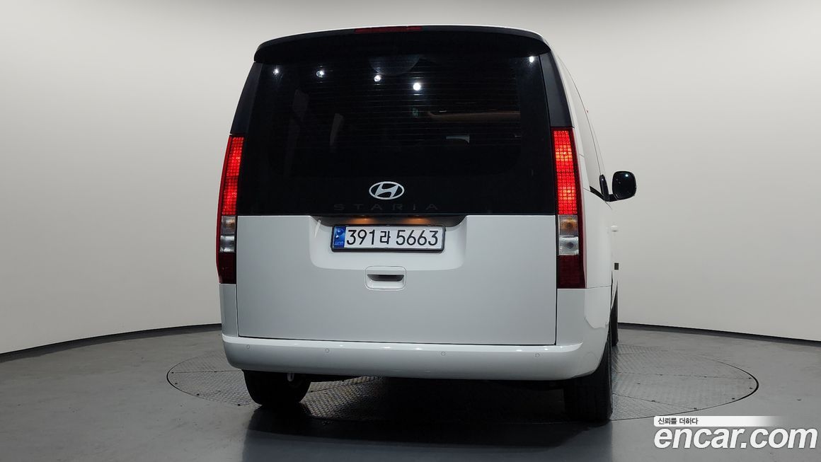 Hyundai Staria 2025