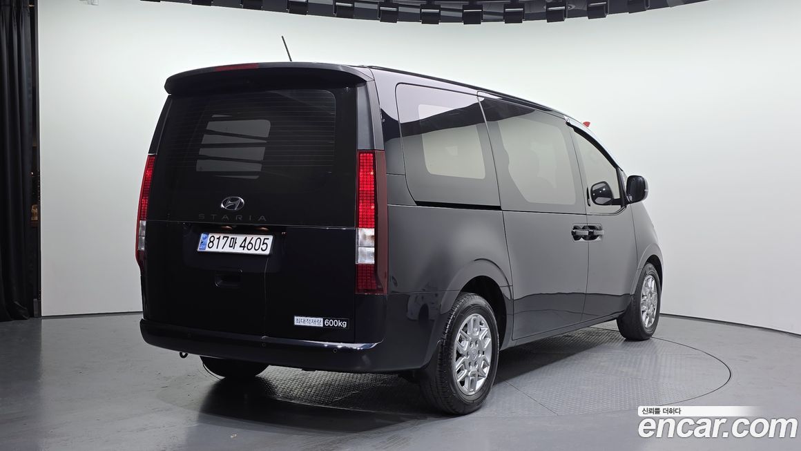 Hyundai Staria 2024