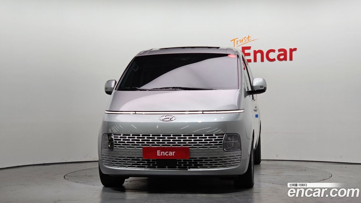 Hyundai Staria 2023